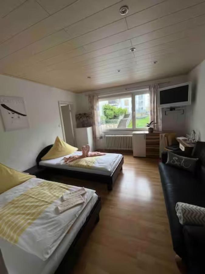 Zimmer In Koeln Colónia Exterior foto